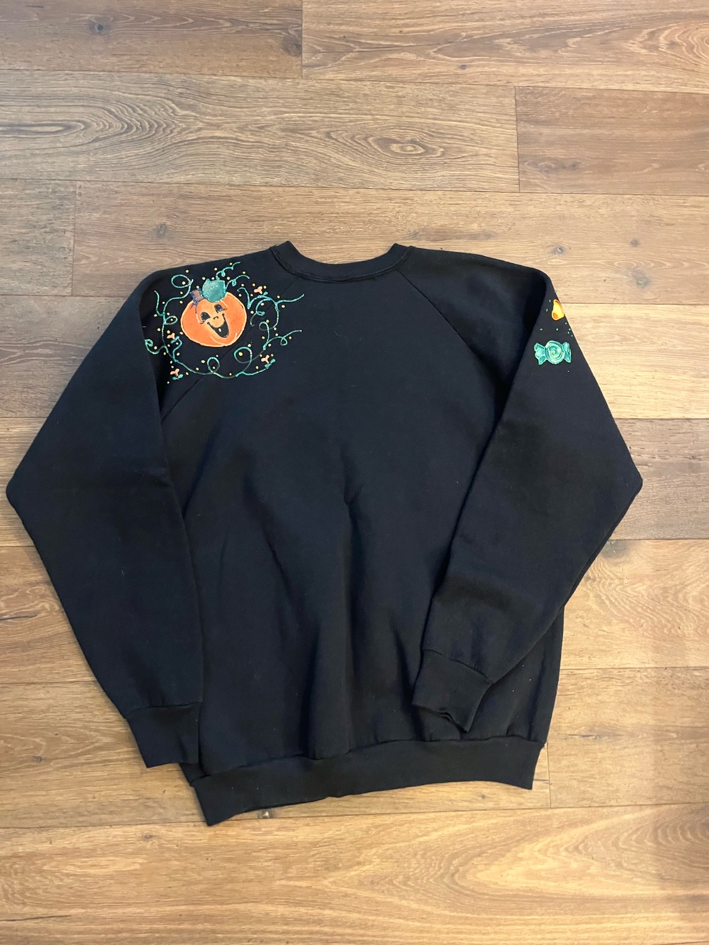 Vintage Halloween Sweatshirt Womens Large Crewneck Puff Paint Granny - Picture 7 of 8